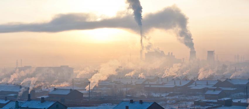 Air pollution deaths with early carbon emissions cuts.
