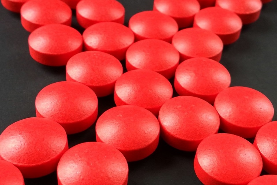 Few healthy Americans need iron supplements. Photo: PD
